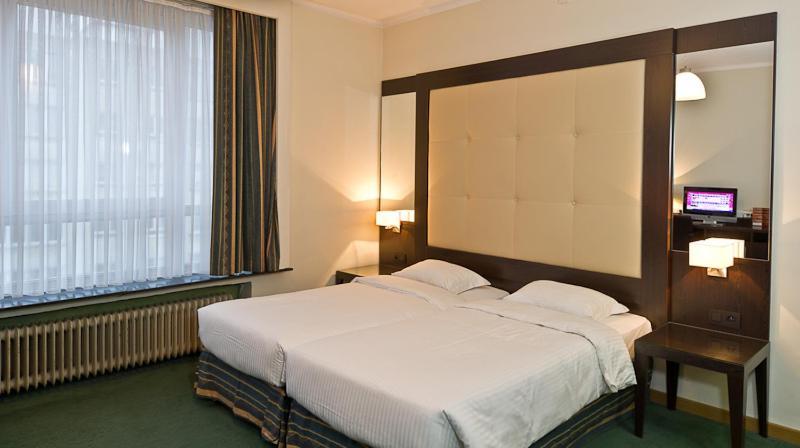 Hotel Plasky Schaerbeek Zimmer foto