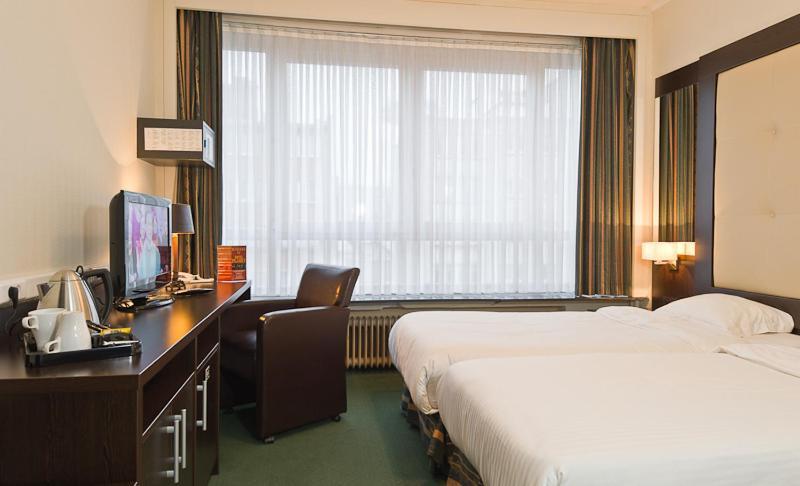Hotel Plasky Schaerbeek Zimmer foto